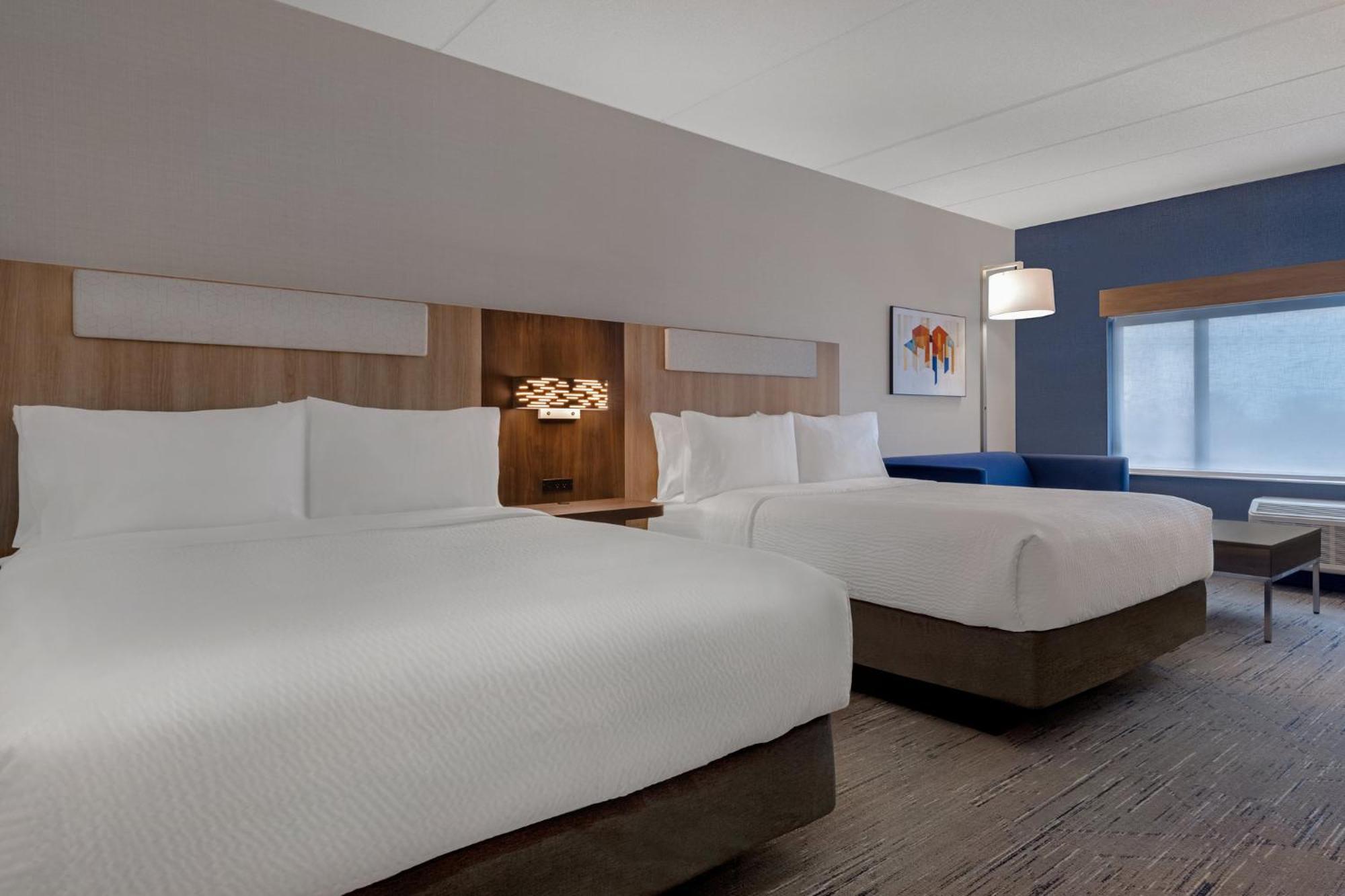 Holiday Inn Express & Suites St Thomas Сен Тома Екстериор снимка