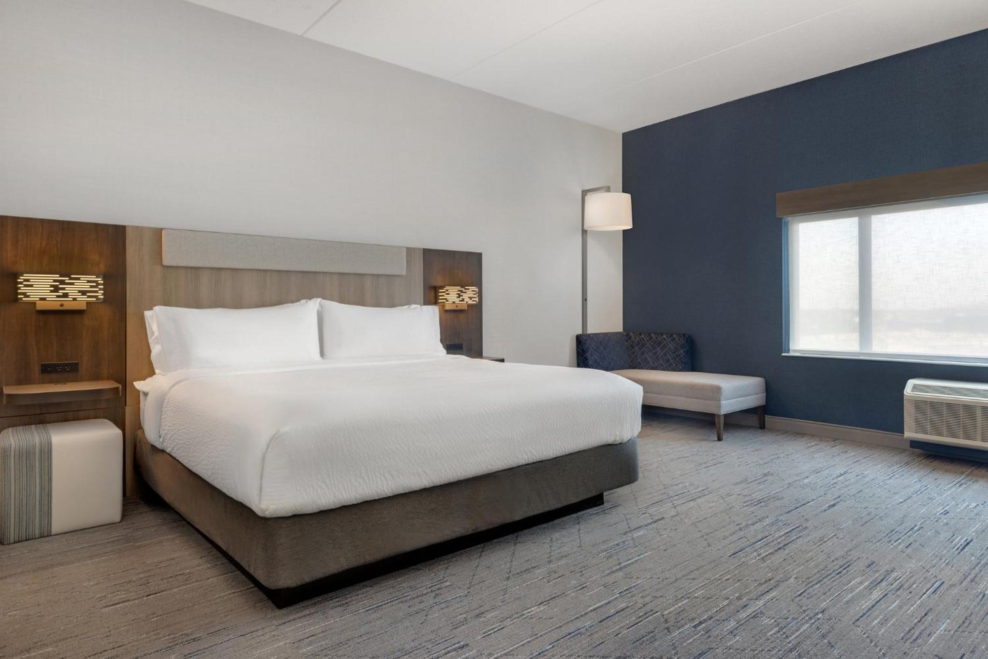Holiday Inn Express & Suites St Thomas Сен Тома Екстериор снимка