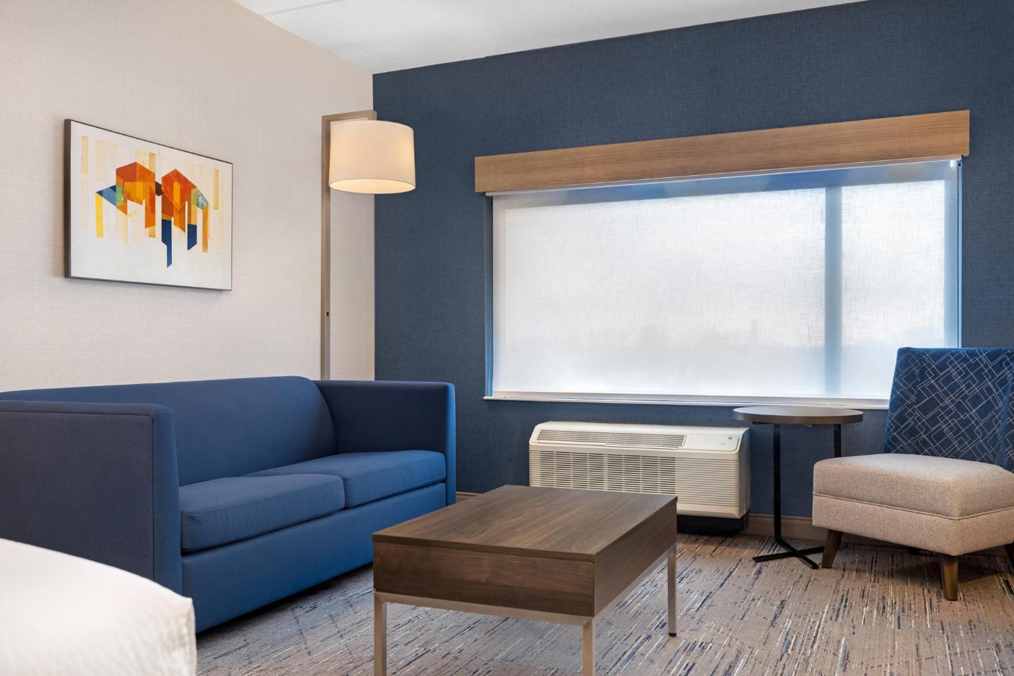 Holiday Inn Express & Suites St Thomas Сен Тома Екстериор снимка