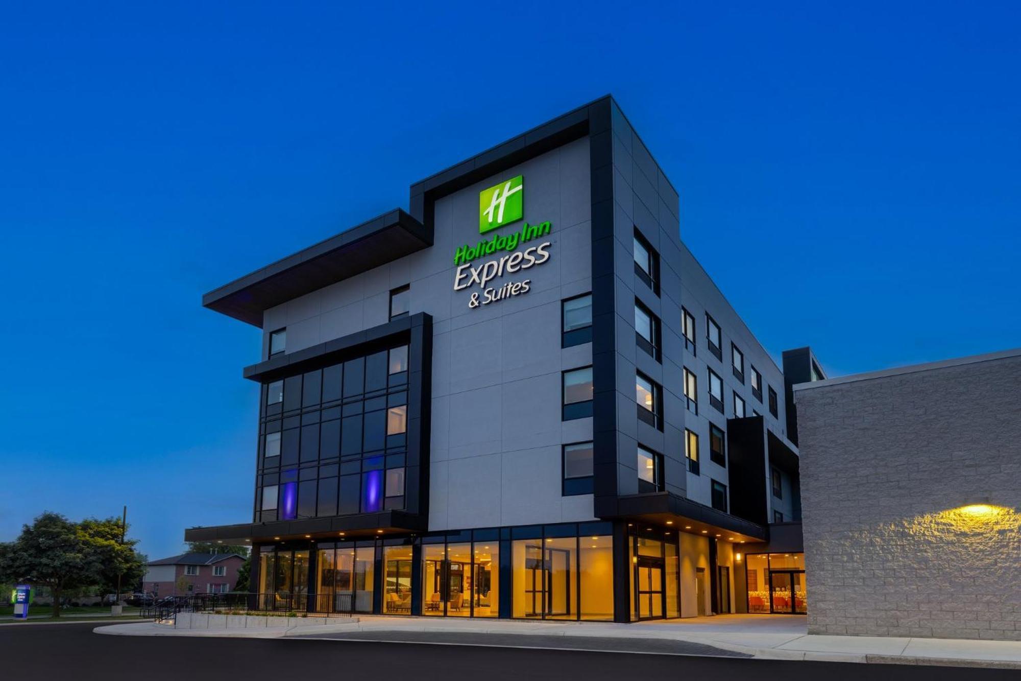 Holiday Inn Express & Suites St Thomas Сен Тома Екстериор снимка