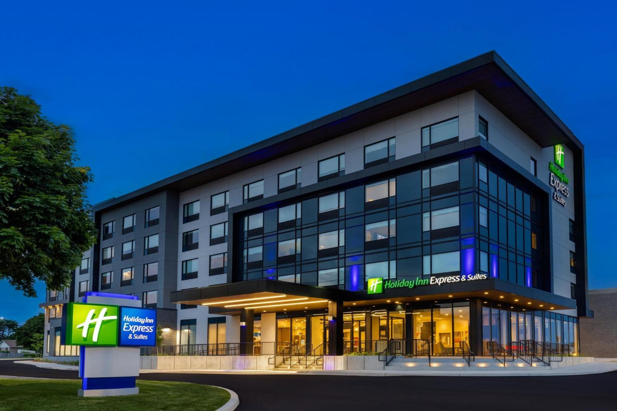 Holiday Inn Express & Suites St Thomas Сен Тома Екстериор снимка